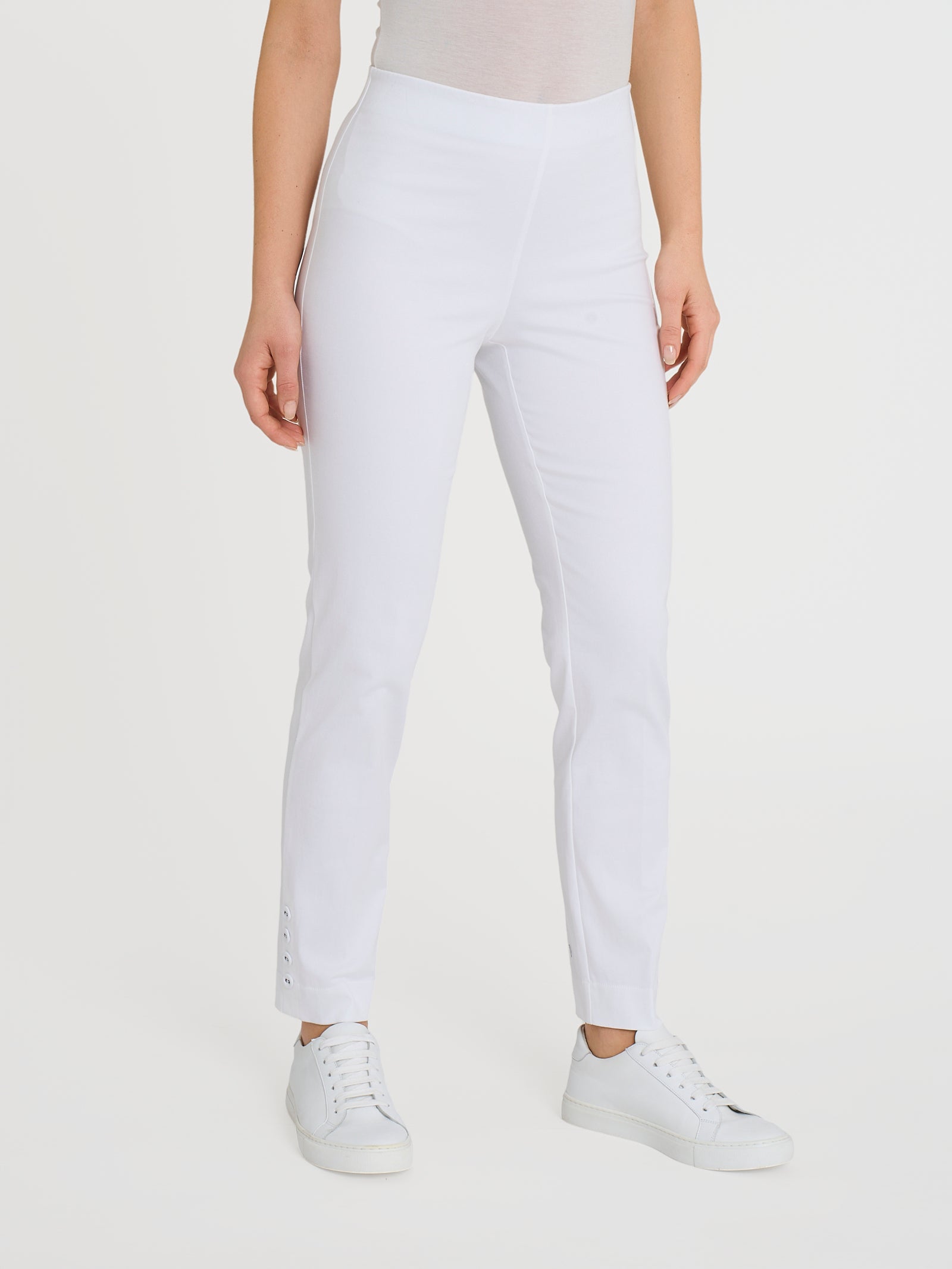 Capri pants with buttons in Satin Power White โ Ragno