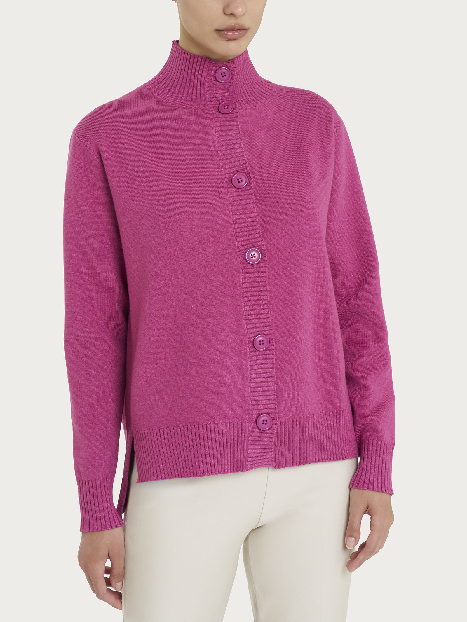 Cardigan in lana di alpaca fatto a mano, maglione da donna aperto sul davanti, giacca calda lavorata a maglia in grigio chiaro - Italia