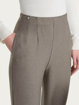 Pantalón carrot con bolsillos, confeccionado en tejido Compact gris, para mujer - Ragno