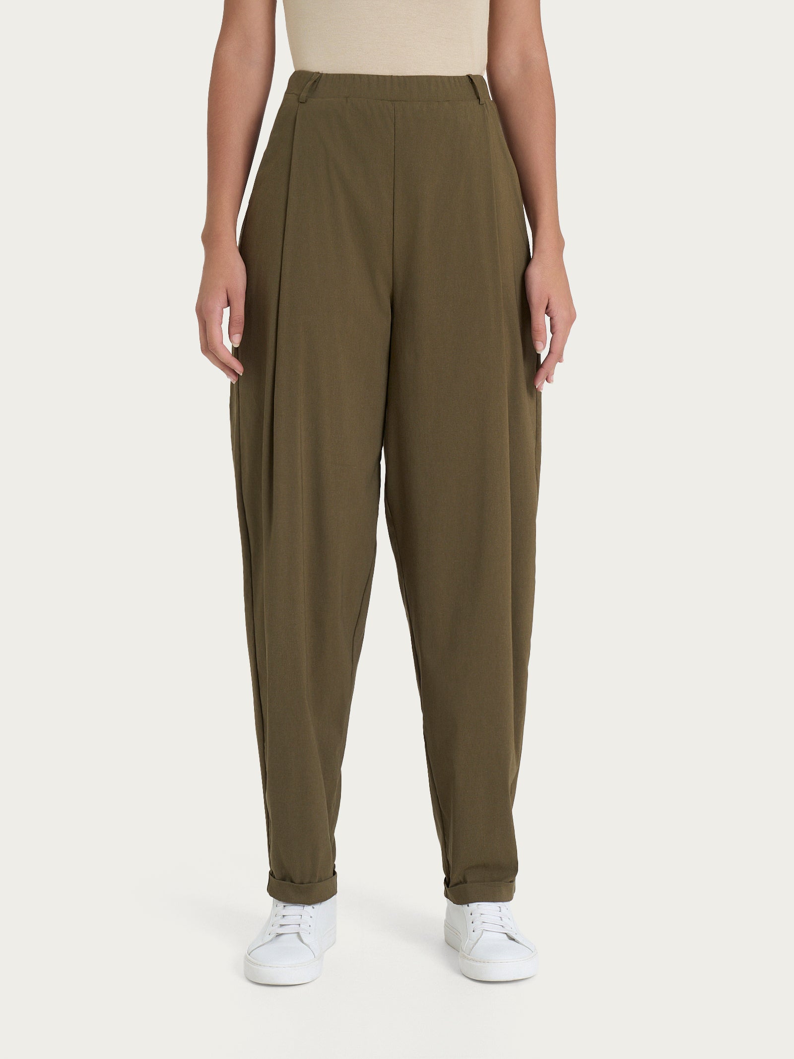 Pantalone a carota con tasche e pinces in Super Fresh Verdi Donna - Ragno