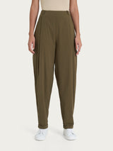Pantalone a carota con tasche e pinces in Super Fresh Verdi Donna - Ragno