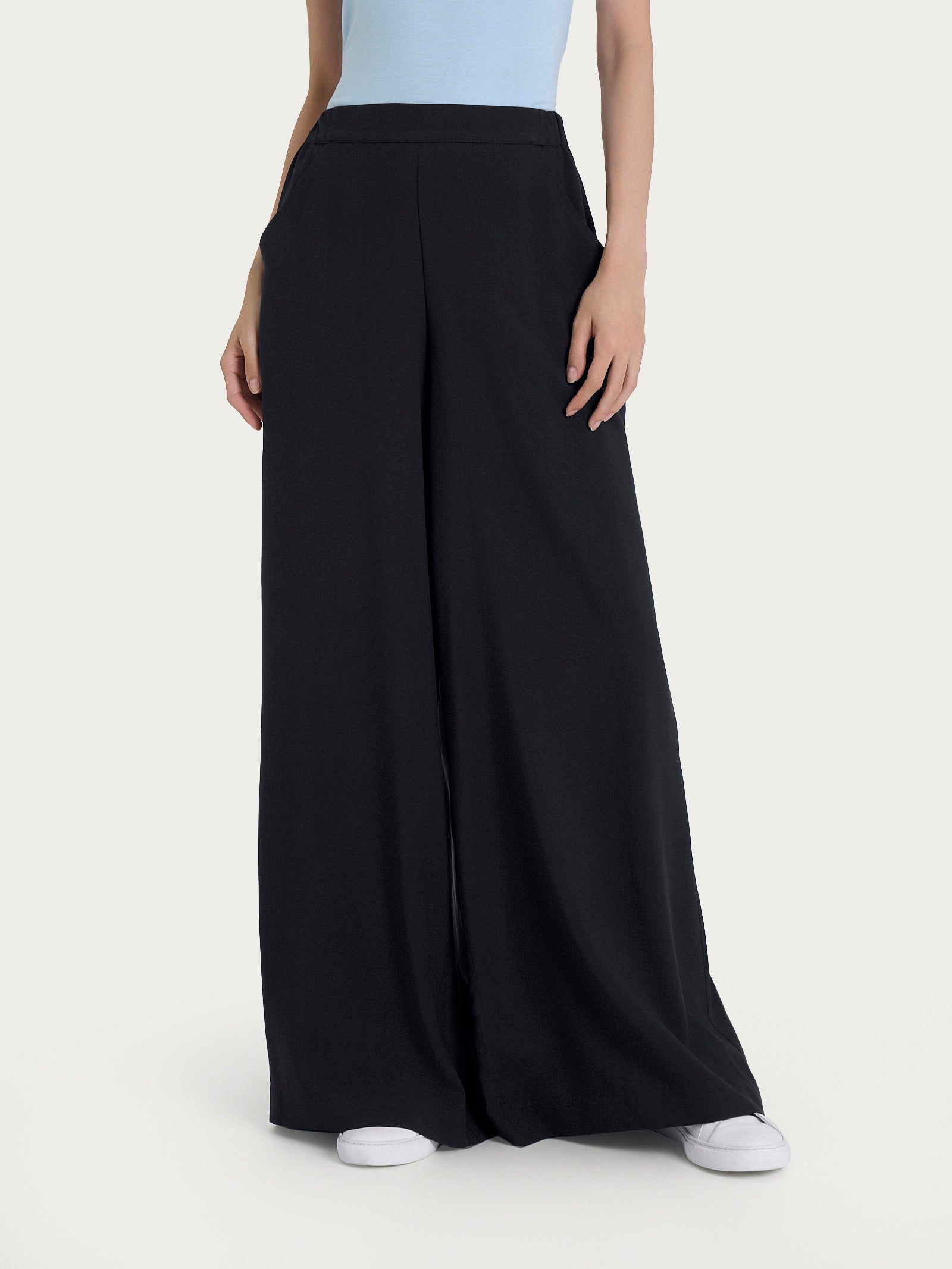 Pantalone a palazzo con tasche in Ecoseta Neri Donna - Ragno