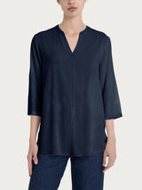 Blusa con collo alla coreana e manica 3/4 in Ecoseta Blu Donna - Ragno