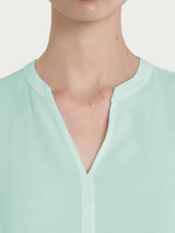 Blusa con collo alla coreana e manica 3/4 in Ecoseta Verdi Donna - Ragno