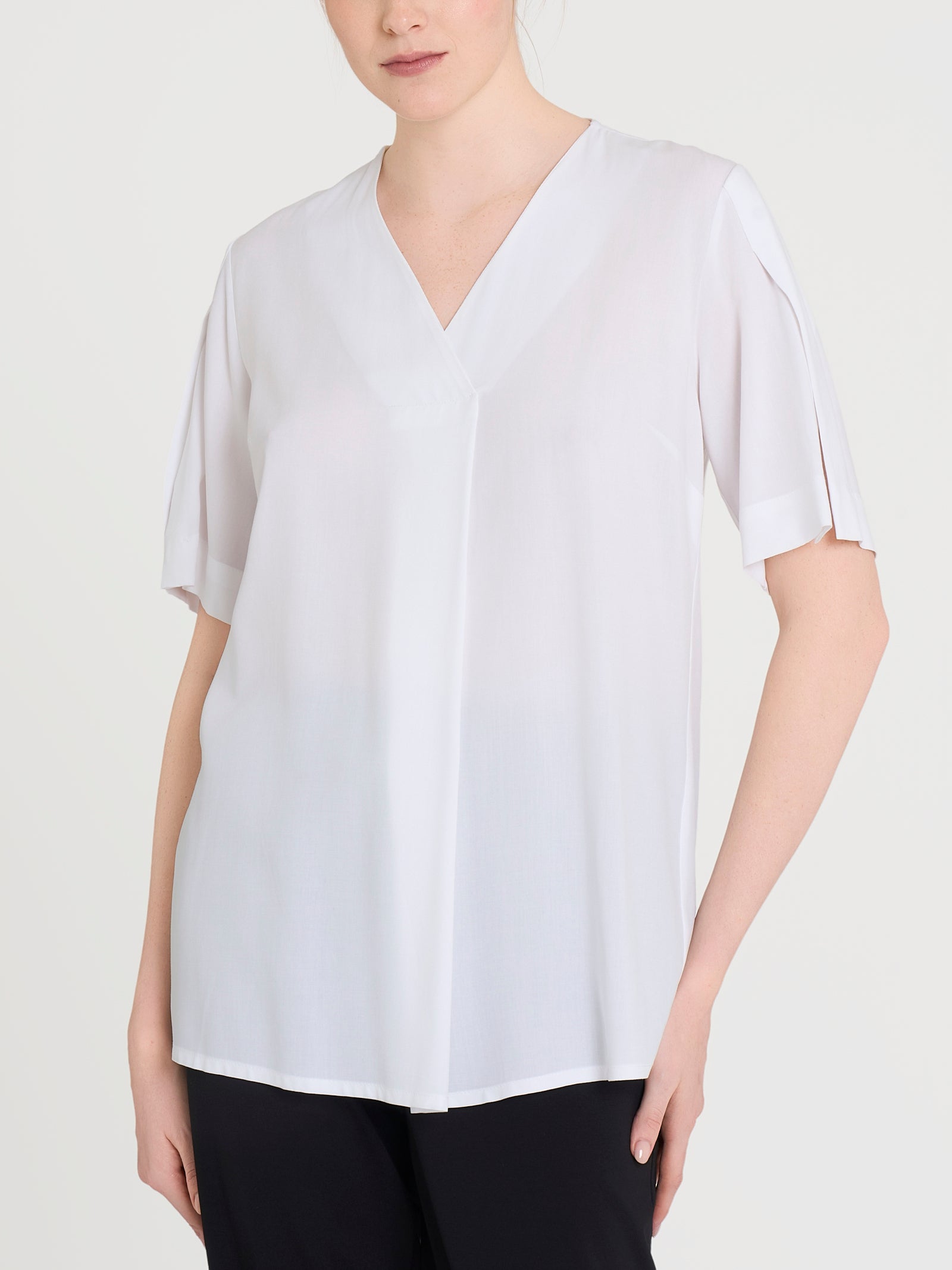 Blusa con scollo a V e manica a petalo in Ecoseta Bianchi Donna - Ragno