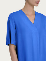 Blusa con scollo a V e manica a petalo in Ecoseta Blu Donna - Ragno