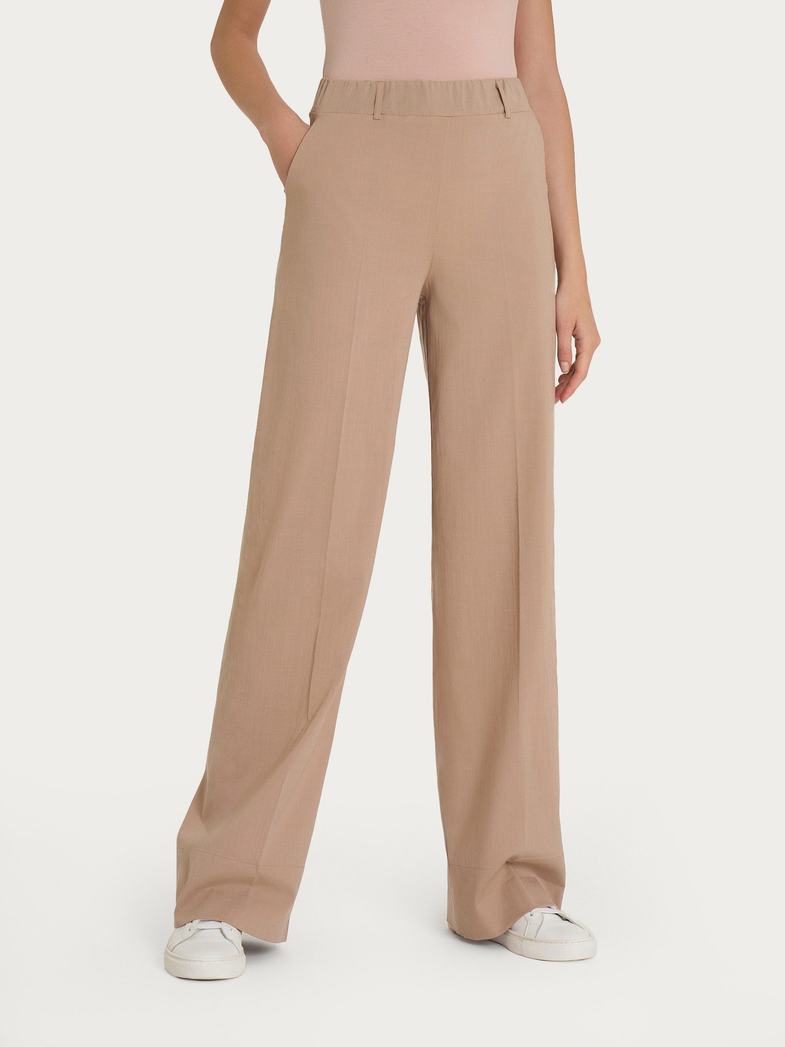 Pantalón ancho con bolsillos en Super Natural Warm Taupe