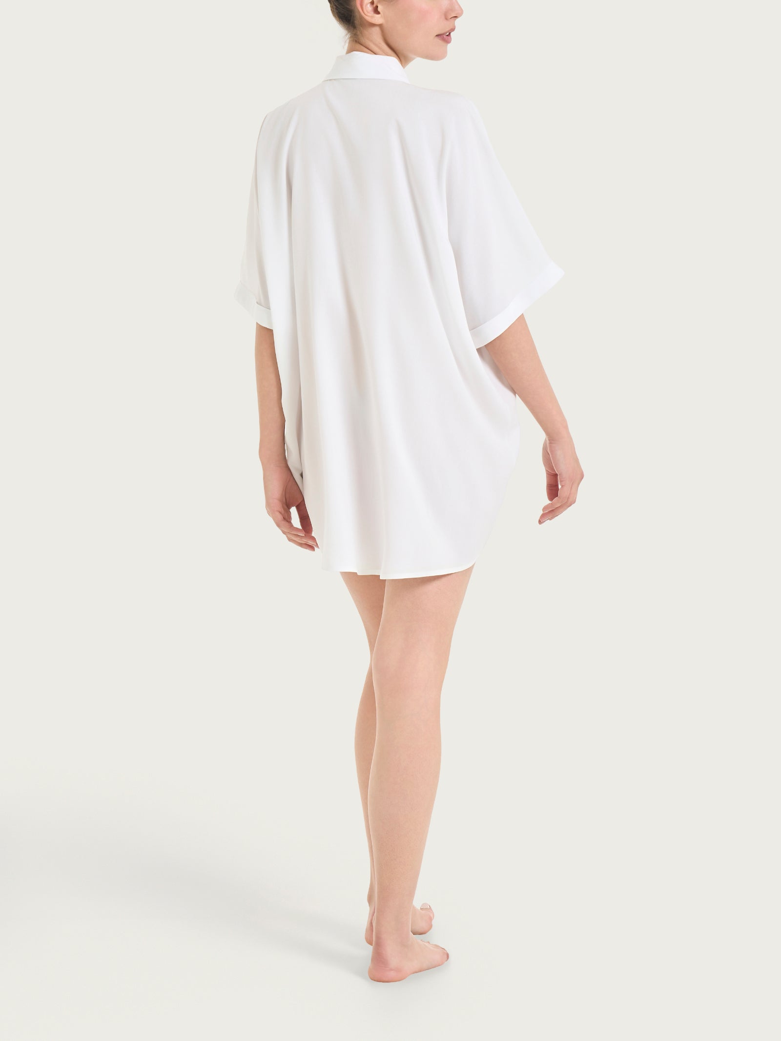 Caftano aperto con manica kimono in EcoSeta Bianchi Donna - Ragno