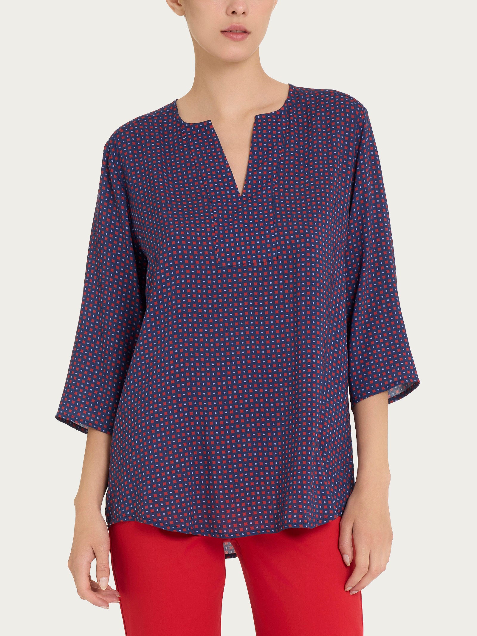 Blusa con scollo a V e micro pattern in Ecoseta Rossi Donna - Ragno