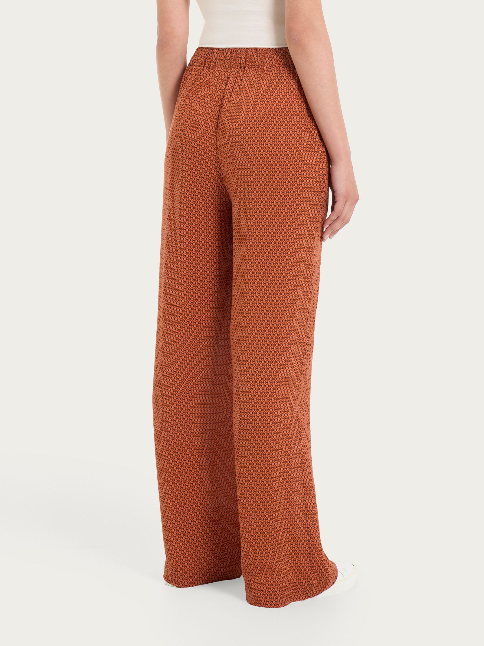 Pantalone ampio con tasche e hexagon pattern in Ecoseta  Rossi Donna - Ragno