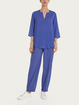 Blusa con scollo a V e hexagon pattern in Ecoseta Blu Donna - Ragno