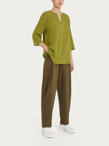 Blusa con scollo a V e hexagon pattern in Ecoseta Verdi Donna - Ragno