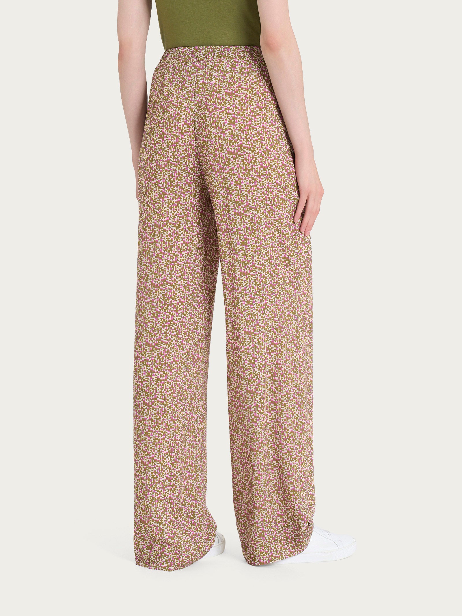 Pantalone ampio con tasche con geometric pattern in Ecoseta  Viola Donna - Ragno