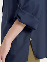 Blusa a serafino con manica risvoltabile in Voile Stretch Blu Donna - Ragno