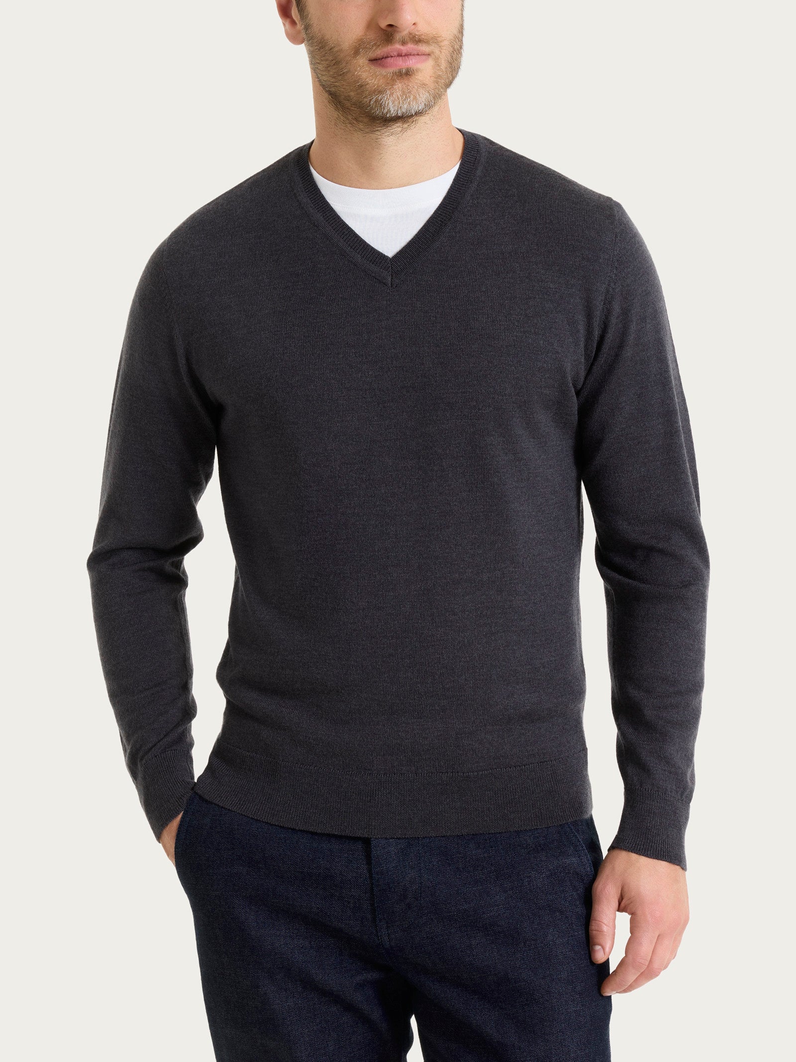 Pull con scollo a V in maglia unita in Merino Soft Neri Uomo - Ragno