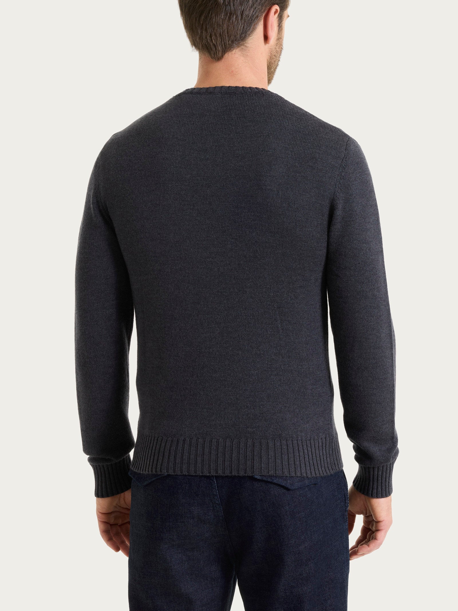 Pull con scollo a V in maglia unita in Merino Soft Neri Uomo - Ragno