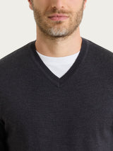 Pull con scollo a V in maglia unita in Merino Soft Neri Uomo - Ragno