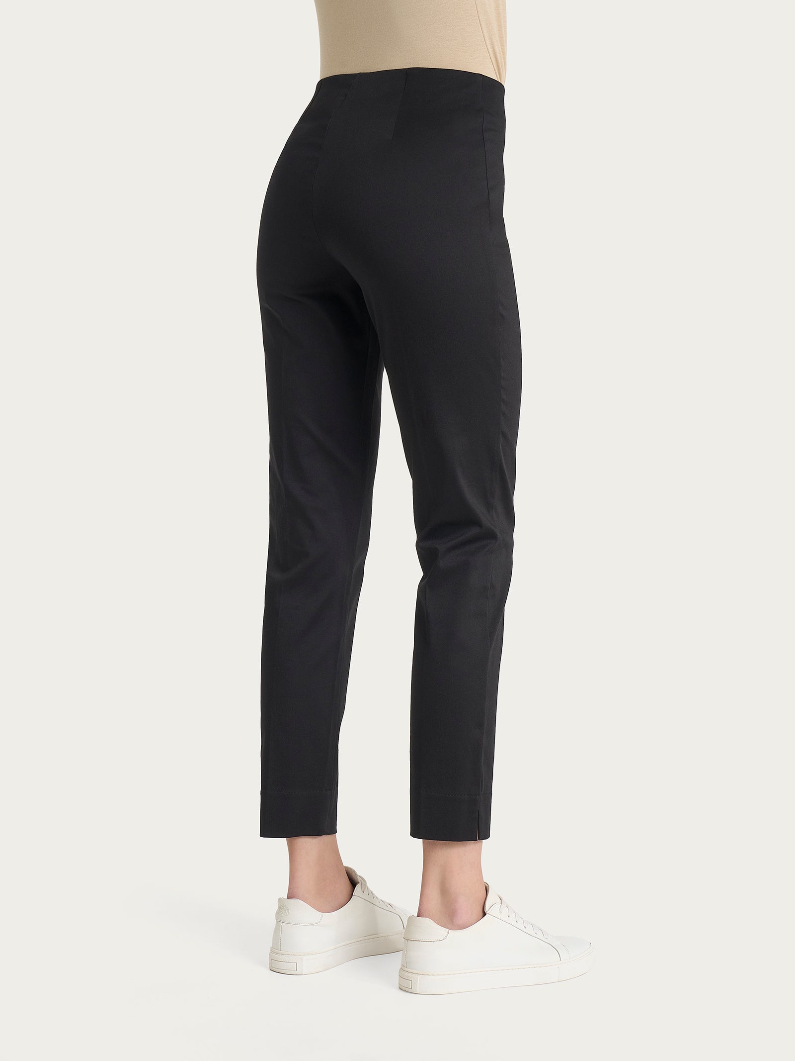 Pantalone capri con spacchetti in Satin Power Neri Donna - Ragno