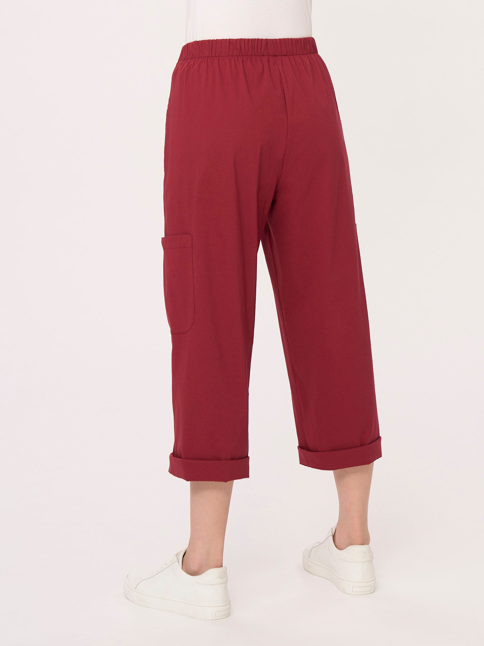 Red capri pants hotsell