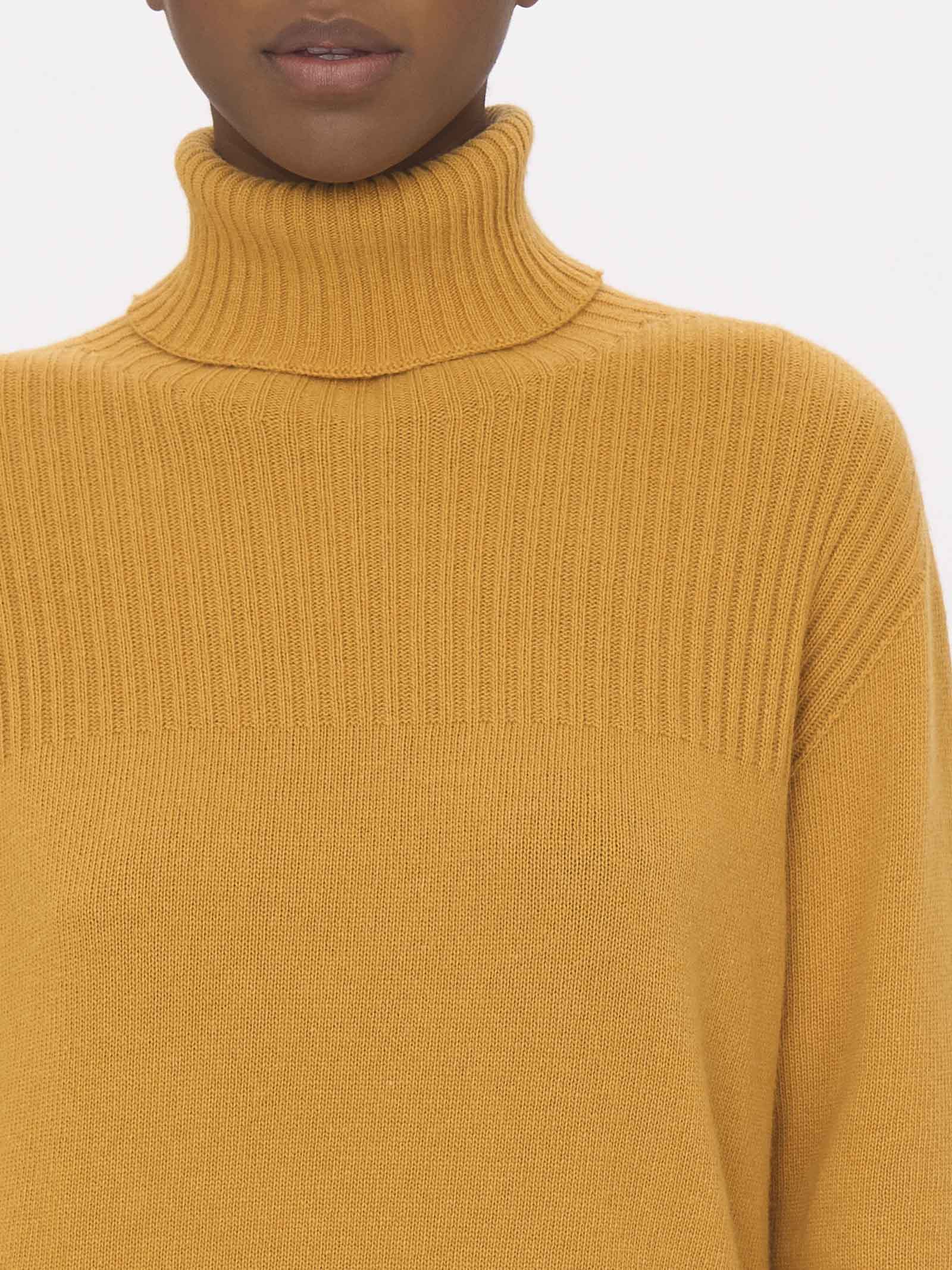 Pullover con collo roulè in Cashmere Blend -  - Ragno