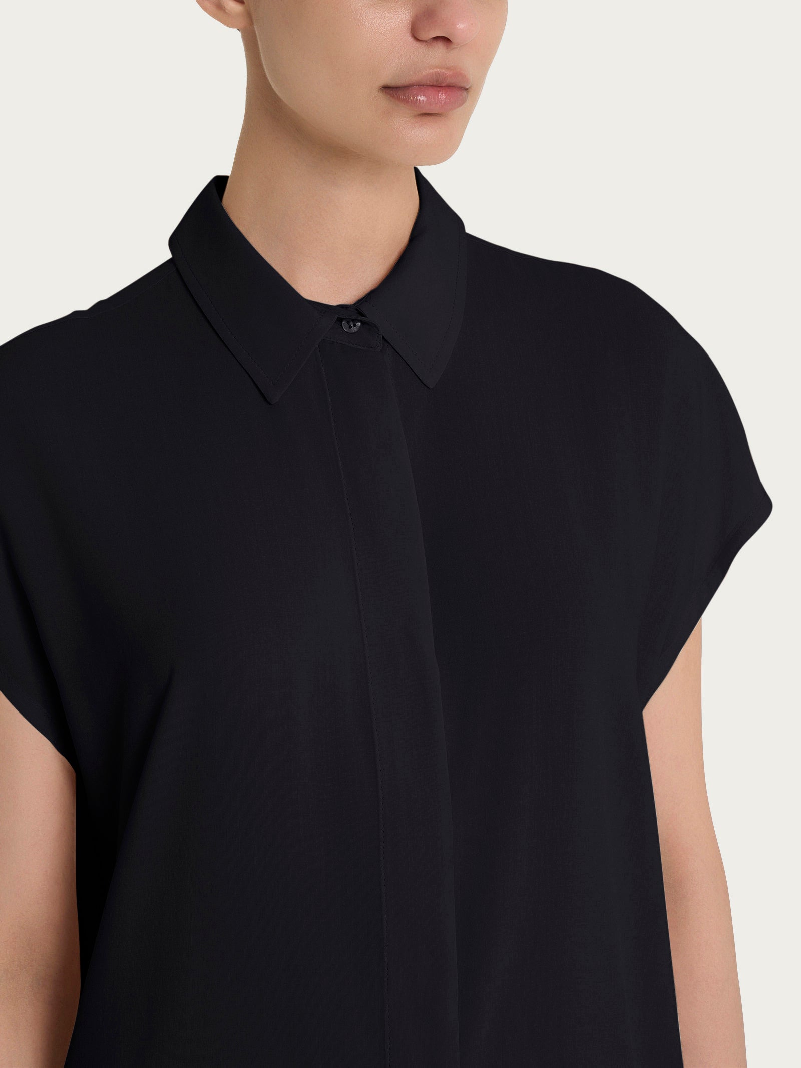 Camicia con manica corta a kimono in Ecoseta Neri Donna - Ragno