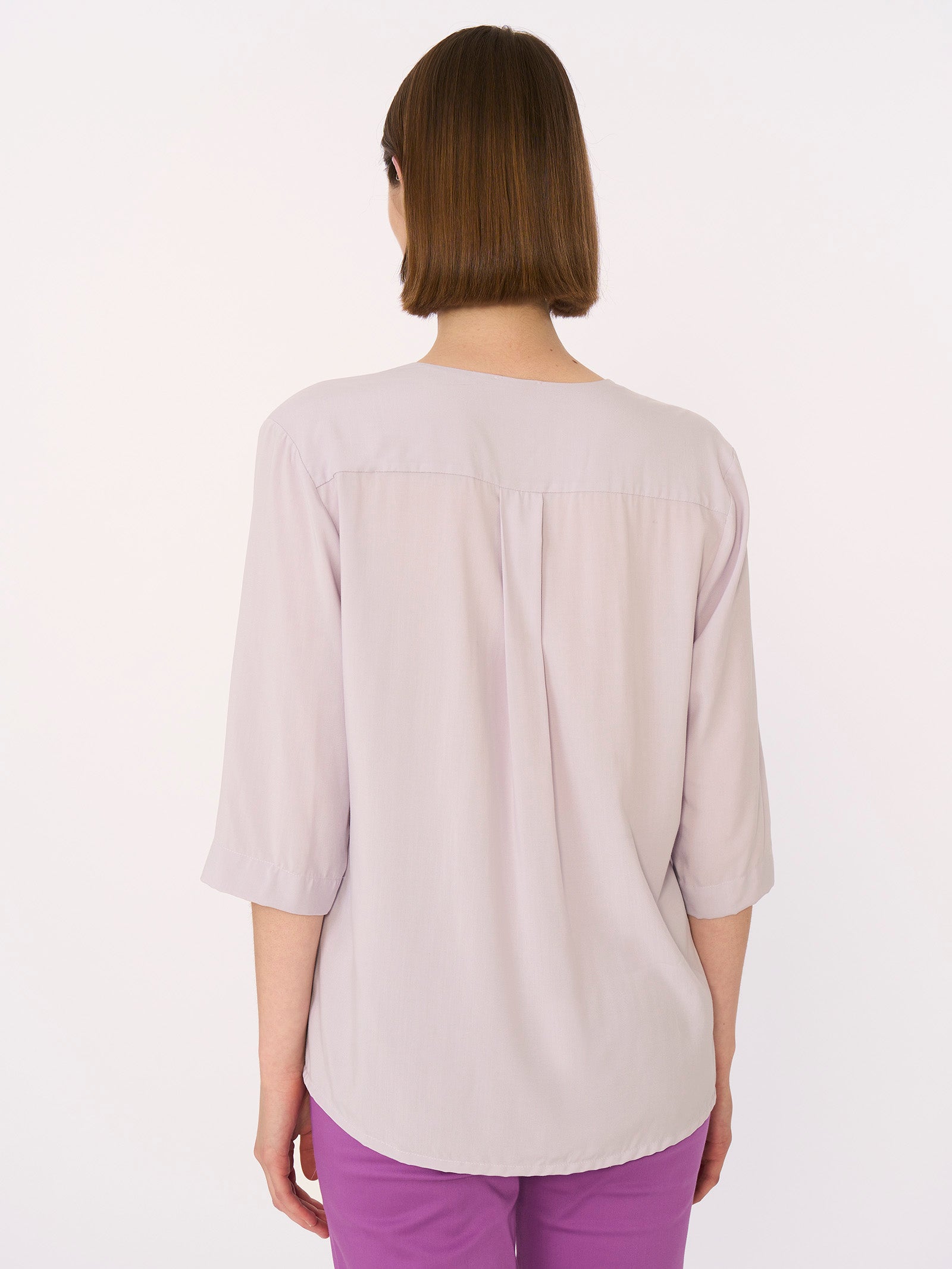 Blusa con scollo a V in EcoSeta -  - Ragno