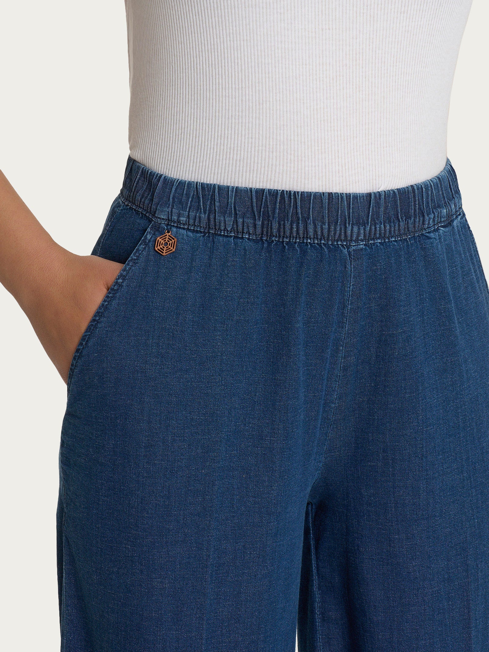 Jeans ampio alla caviglia con tasche in Super Light Denim Viola Donna - Ragno