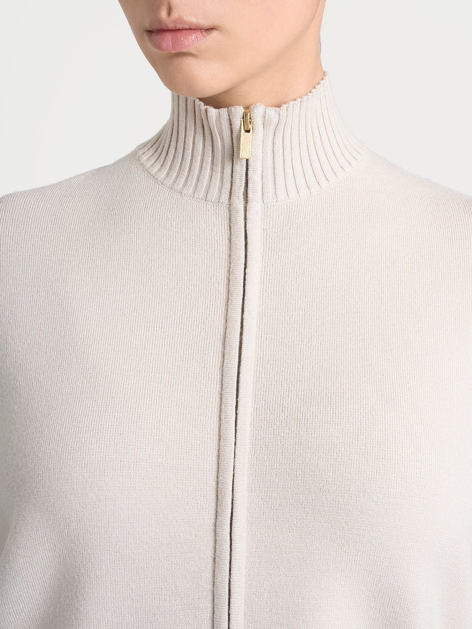 Cardigan con zip asimmetrico in Super soft Bianchi Donna - Ragno