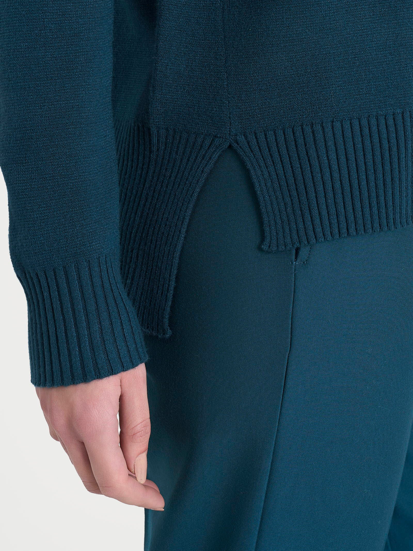 Cardigan asimmetrico con collo alto in Super Soft Blu Donna - Ragno