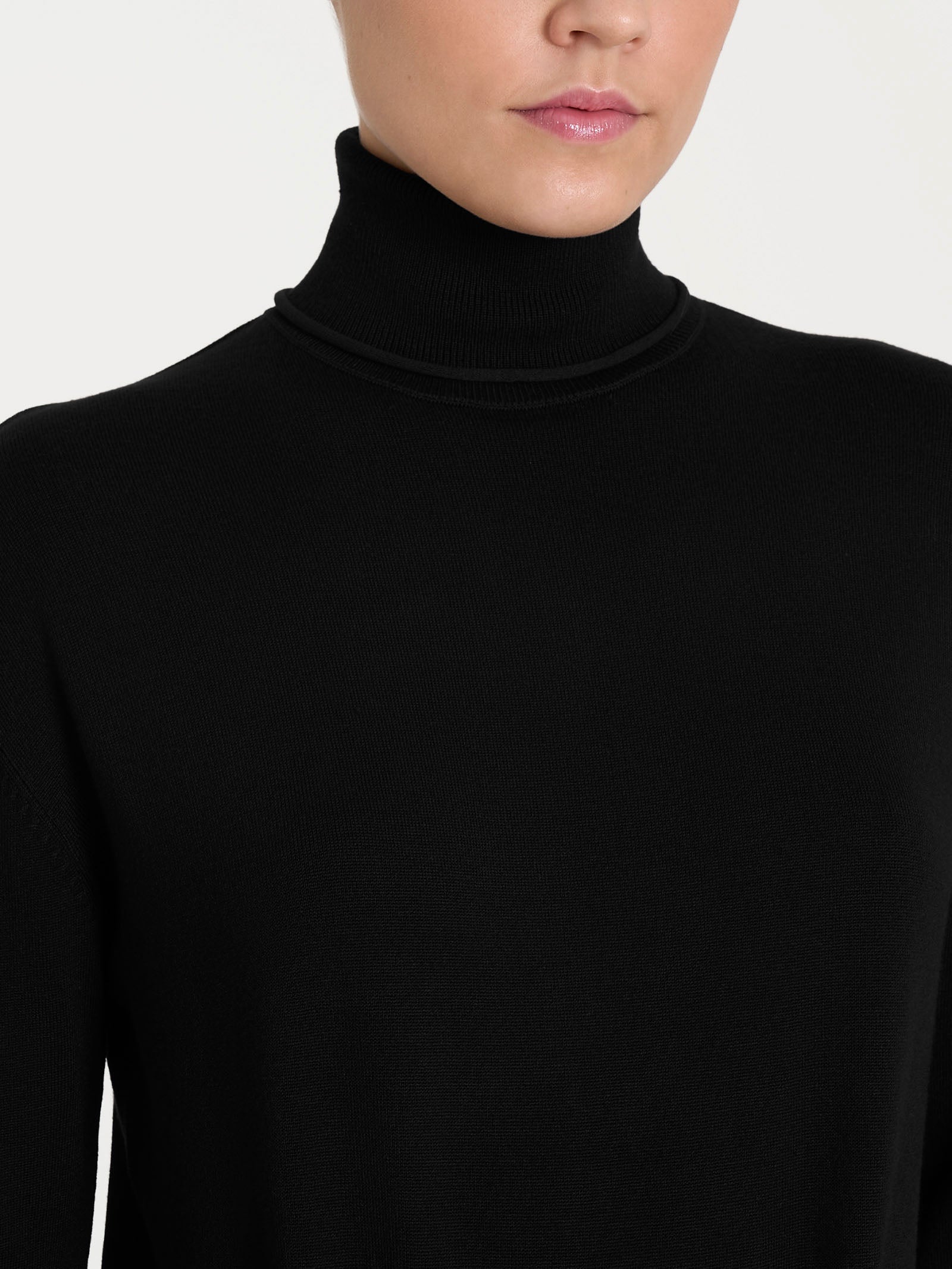Dolcevita asimmetrico Four Seasons Neri Donna - Ragno