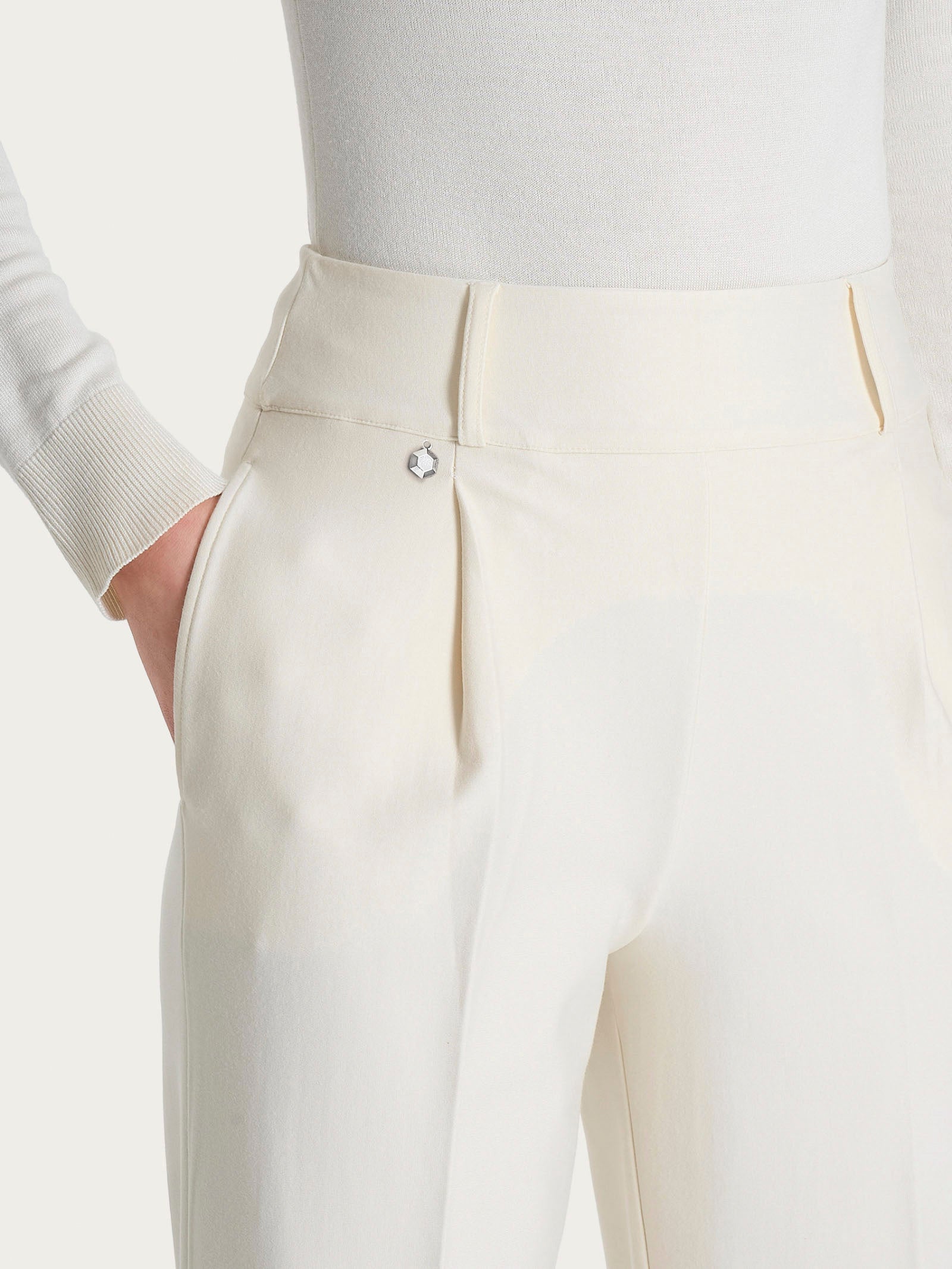 Pantalone ampio con tasche e pinces in Compact  Bianchi Donna - Ragno