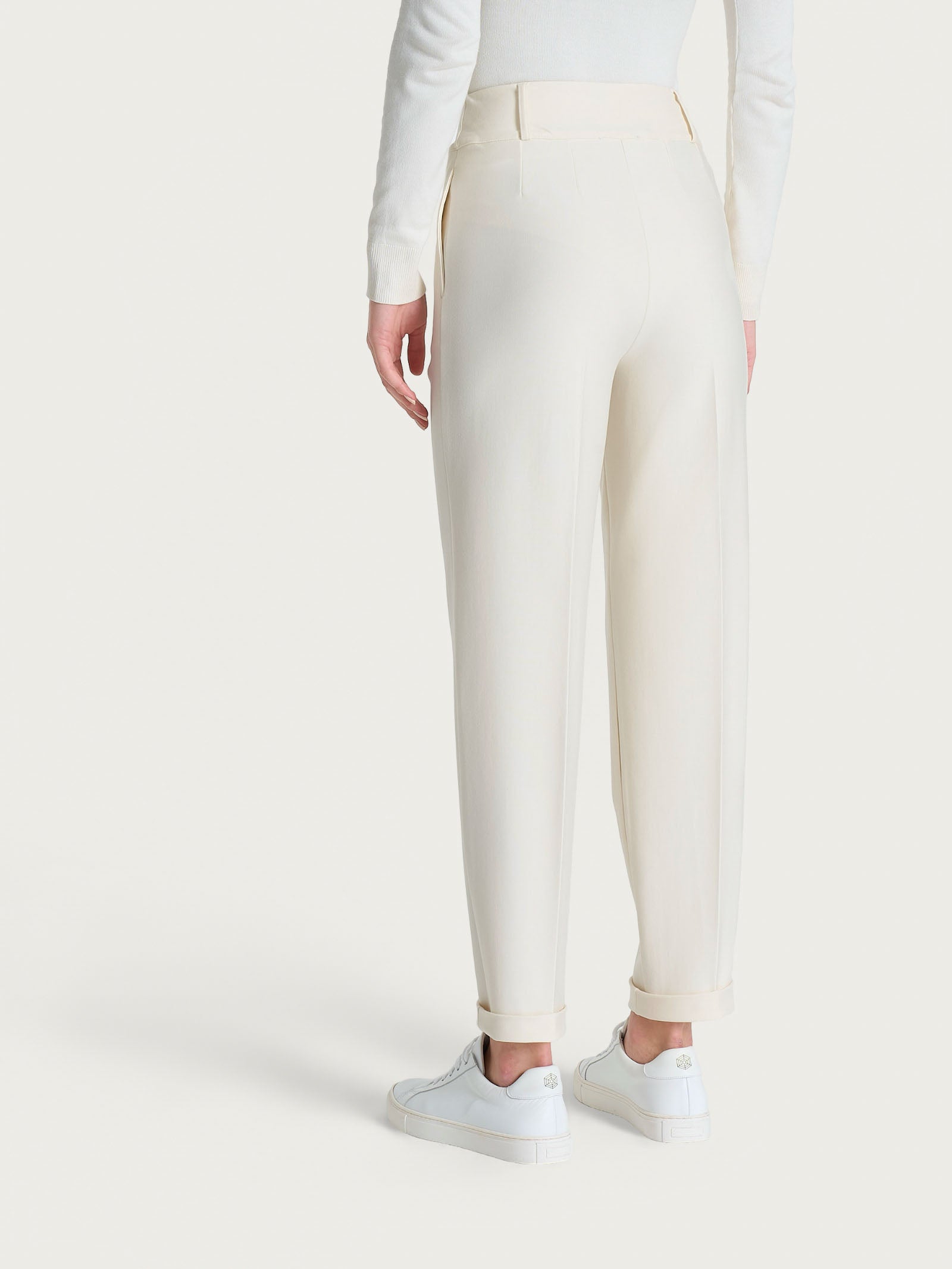 Pantalone a carota con tasche e pinces in Compact Bianchi Donna - Ragno