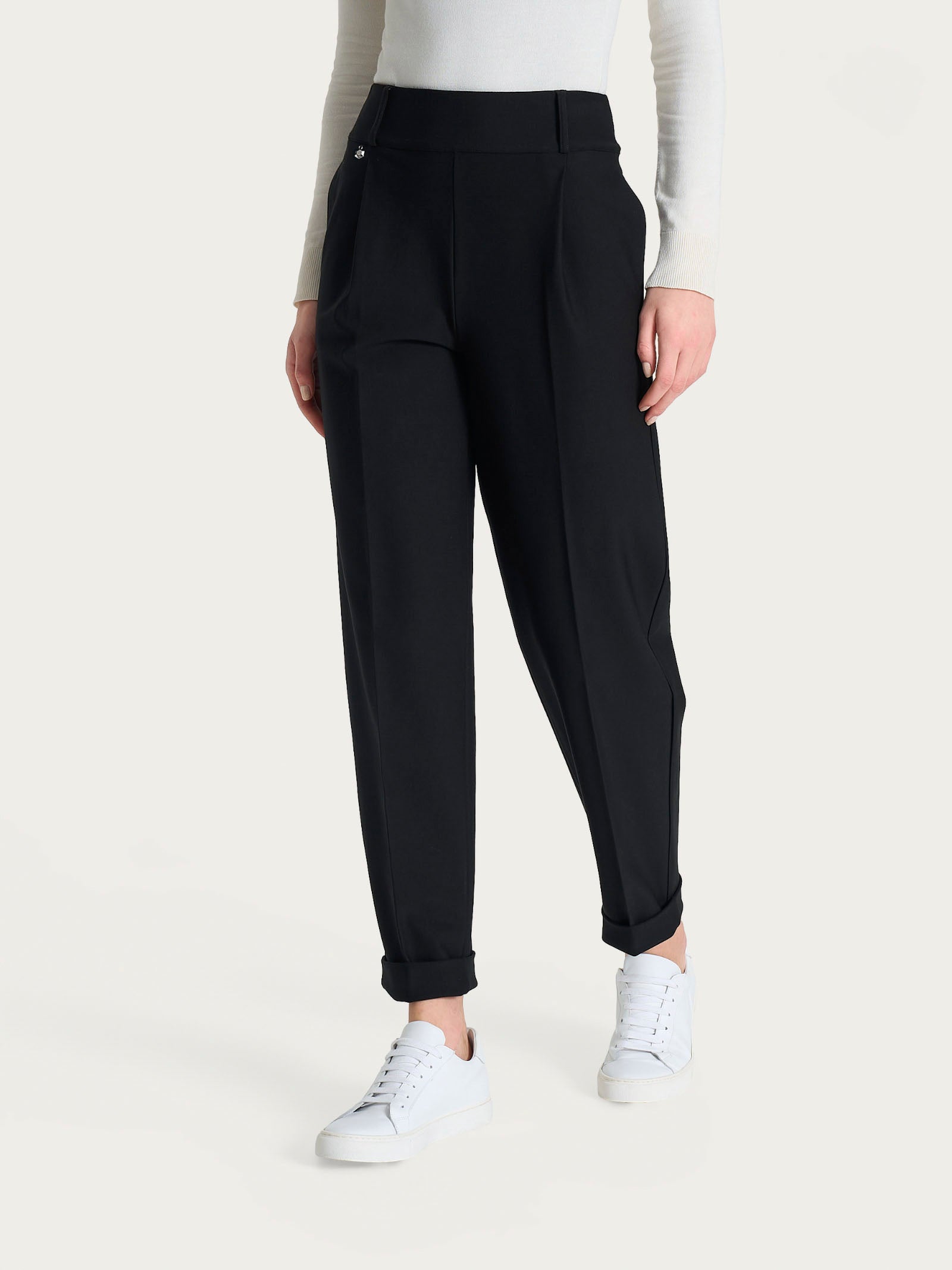 Pantalone a carota con tasche e pinces in Compact Neri Donna - Ragno