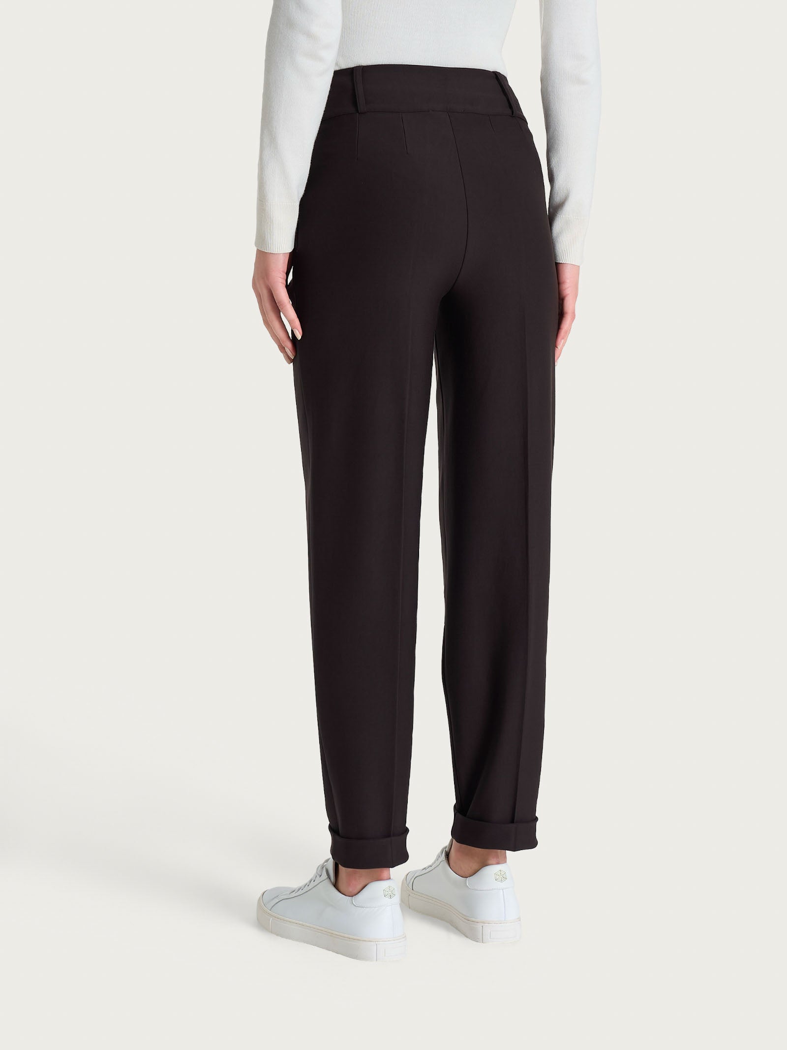 Pantalone a carota con tasche e pinces in Compact Marroni Donna - Ragno