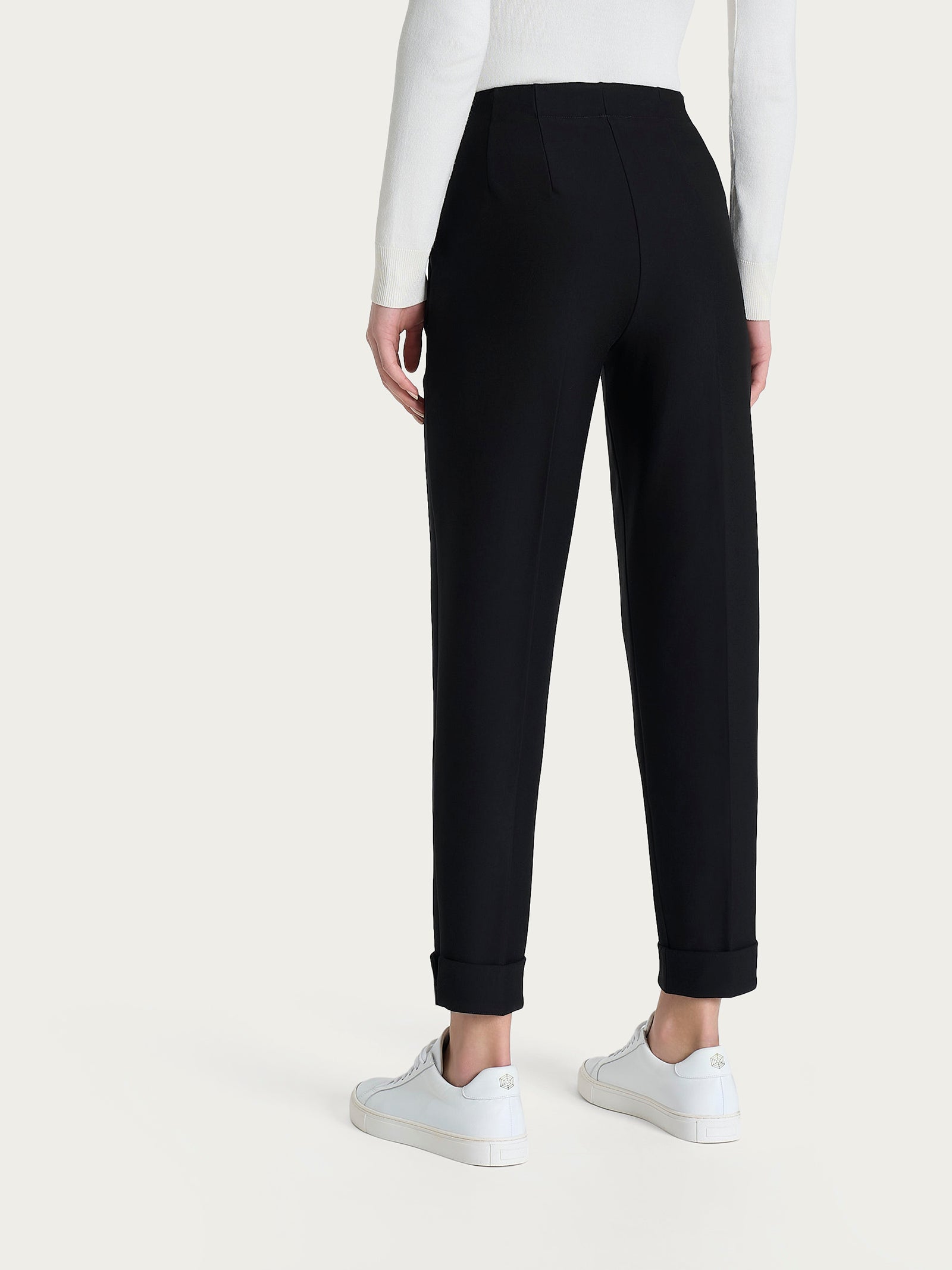 Pantalone a carota con tasche in tessuto Compact Neri Donna - Ragno