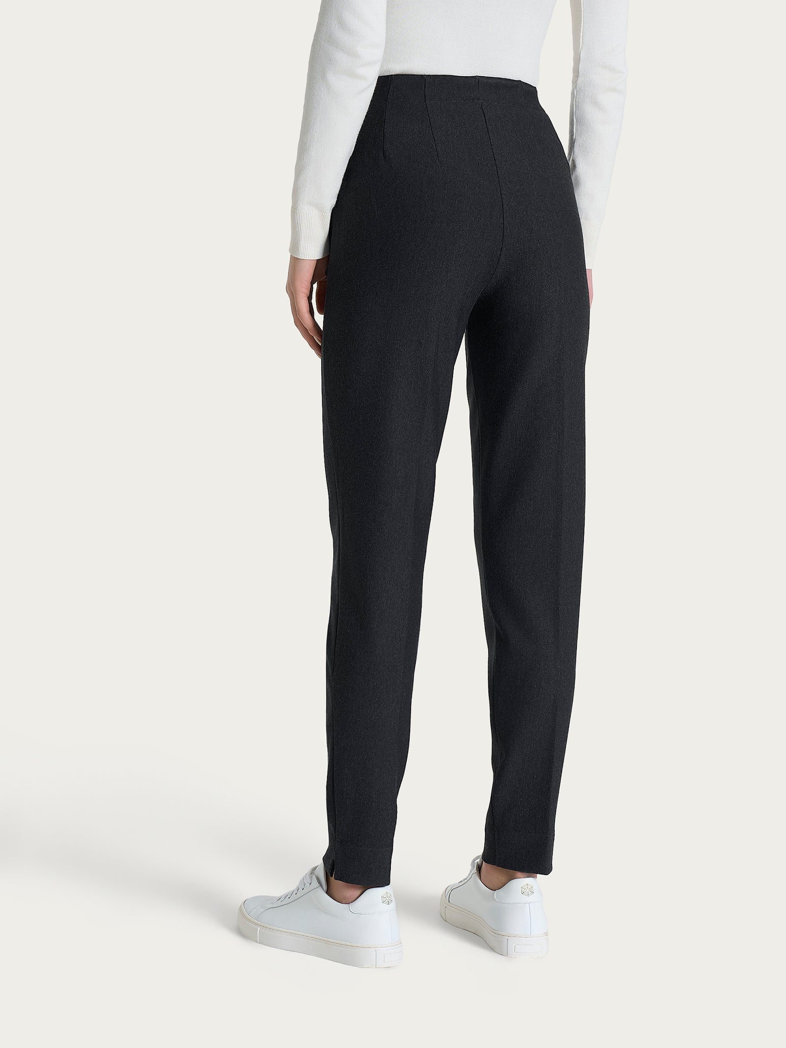 Pantalone a carota con tasche in tessuto Compact Neri Donna - Ragno