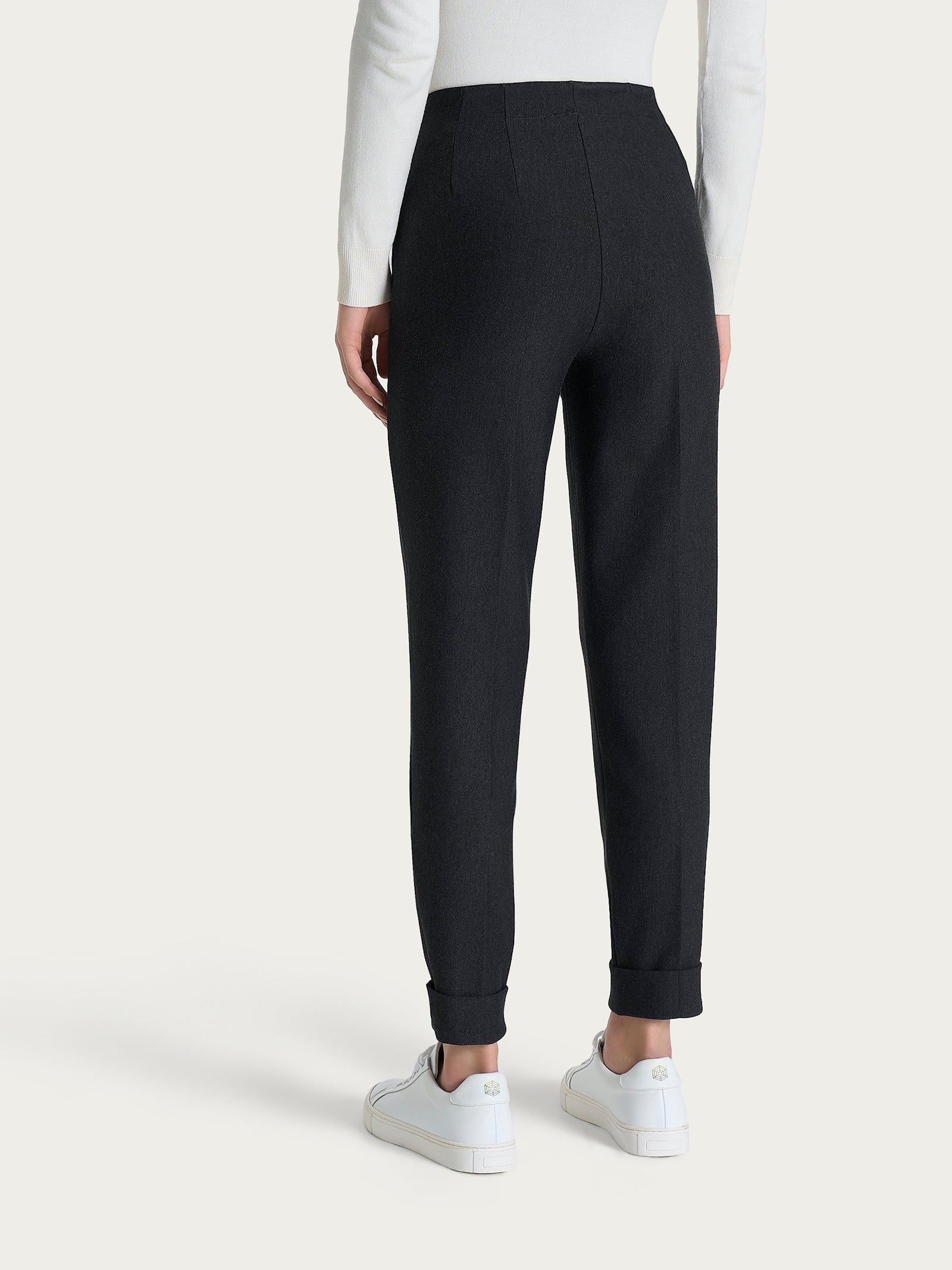 Pantalone a carota con tasche in tessuto Compact Neri Donna - Ragno