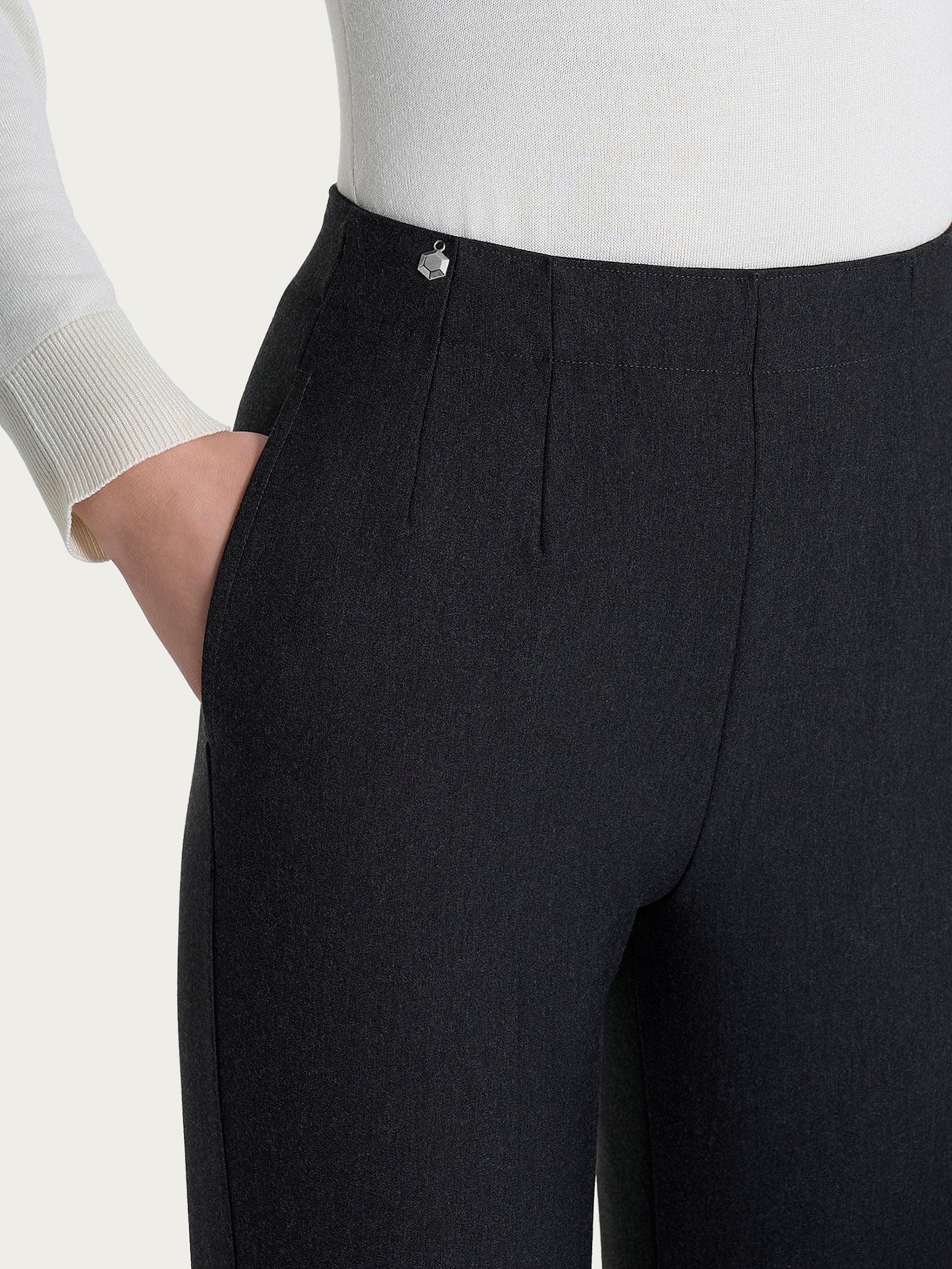 Pantalone a carota con tasche in tessuto Compact Neri Donna - Ragno