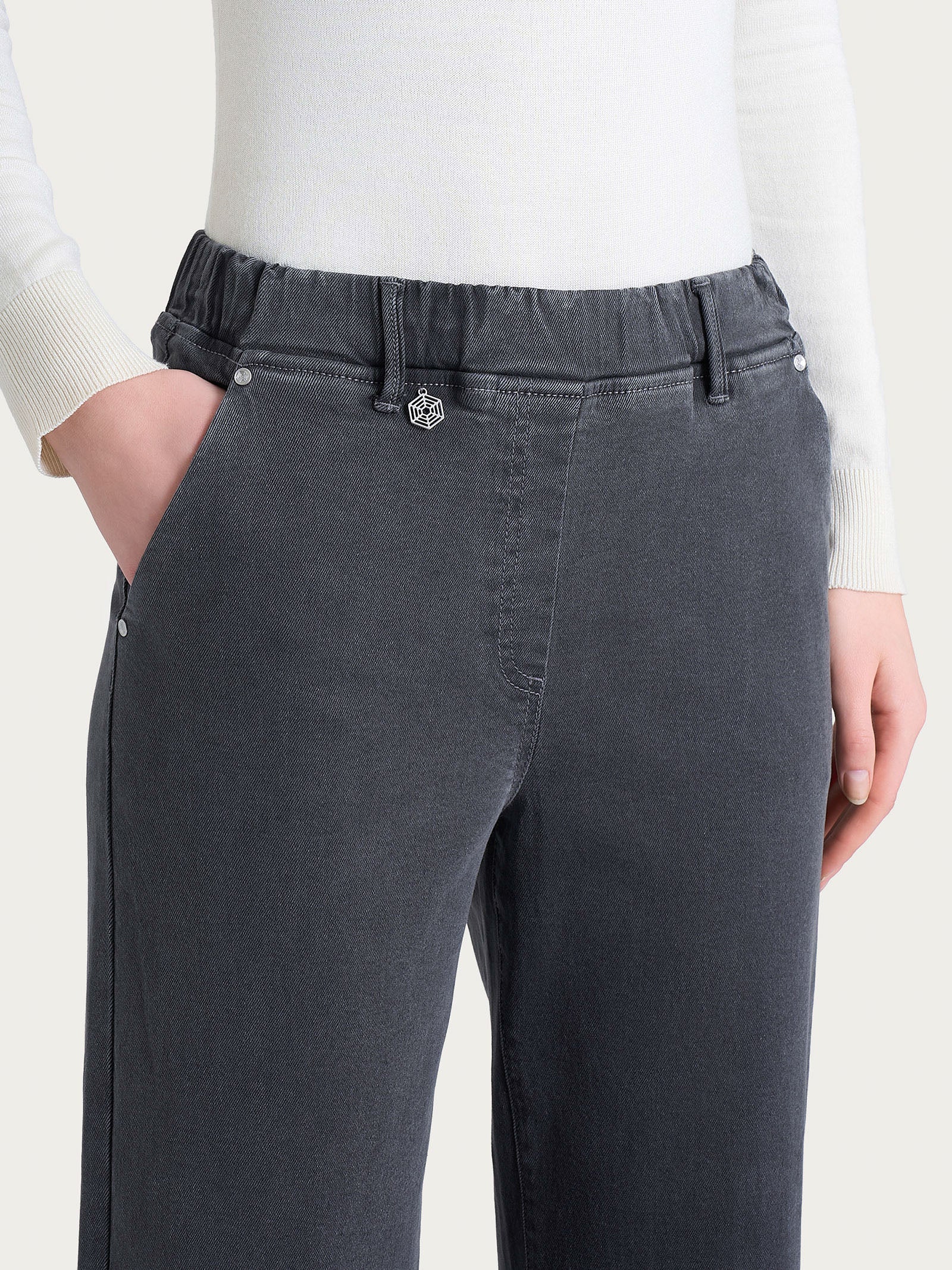 Jeans ampio con tasche in Super Denim Neri Donna - Ragno
