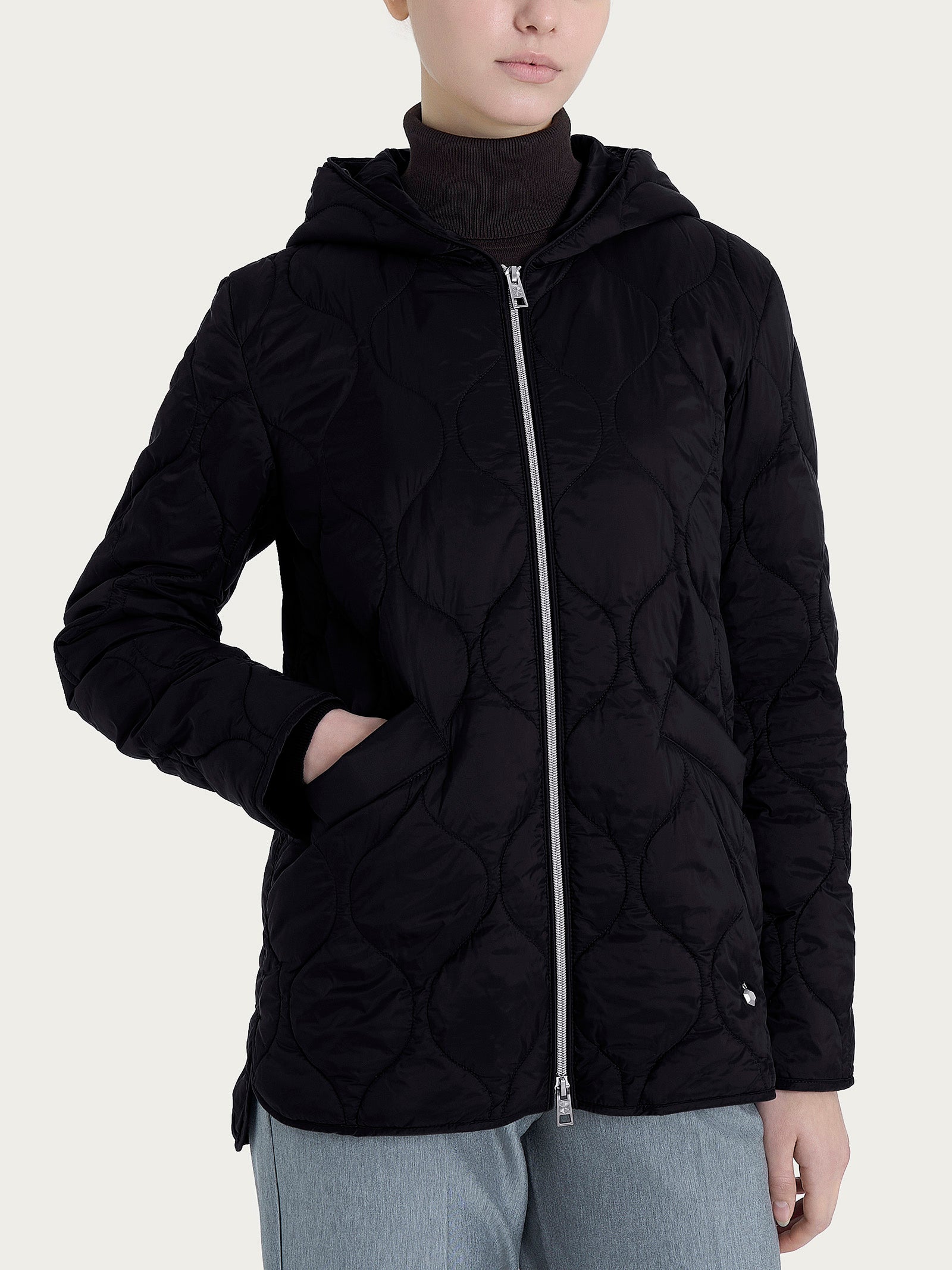 Piumino puffer Onion Quilt con cappuccio Neri Donna - Ragno