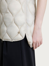 Bianco Women's Onion Quilt Hooded Sleeveless Down Jacket - Ragno