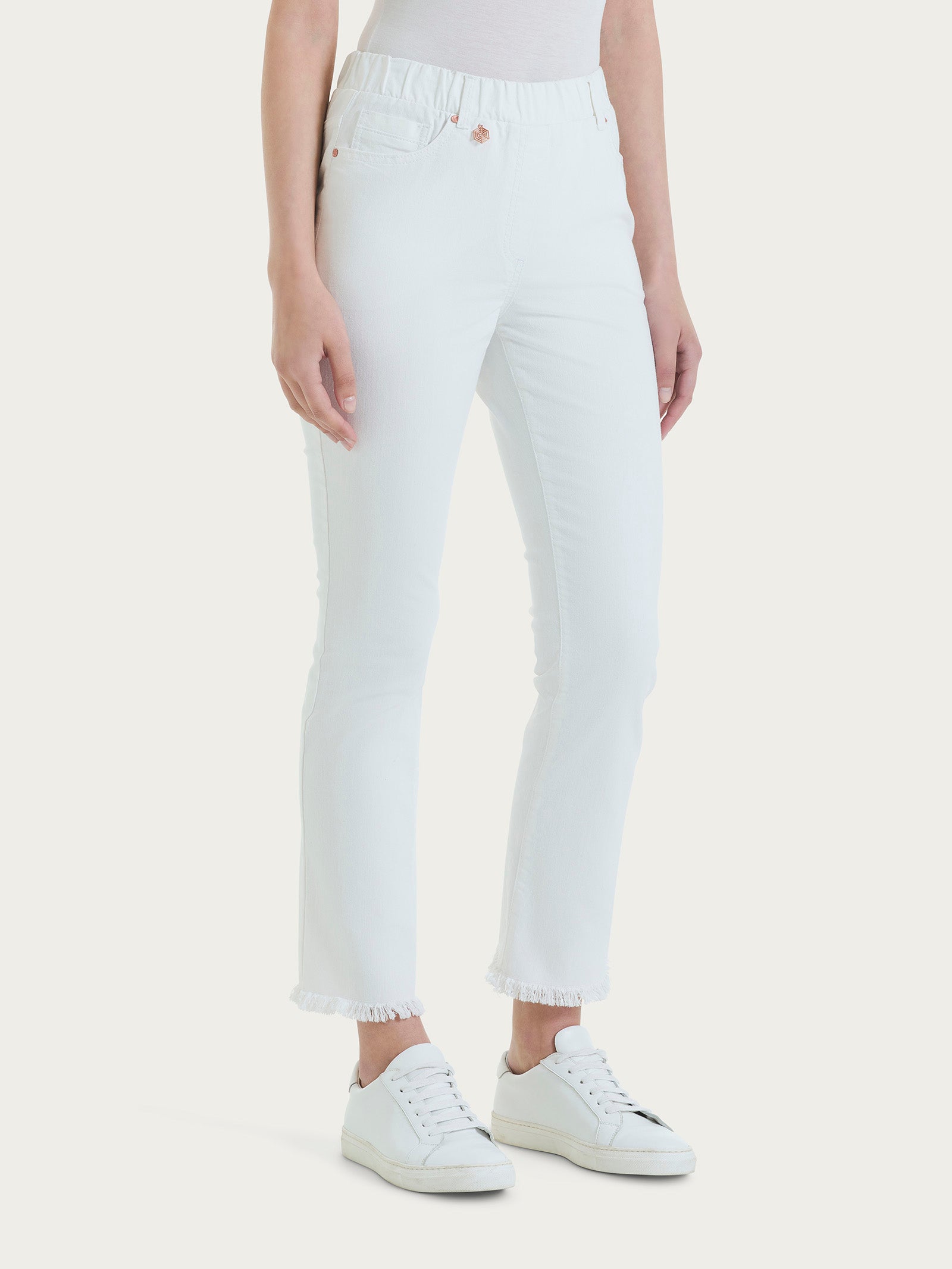 Jeans sfrangiato dritto con tasche in Light denim  Bianchi Donna - Ragno