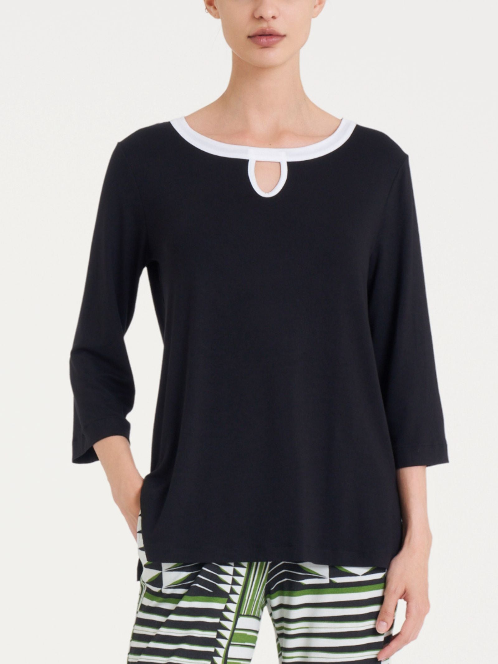 Maglietta con scollo a goccia in Viscosa Summer  Neri Donna - Ragno