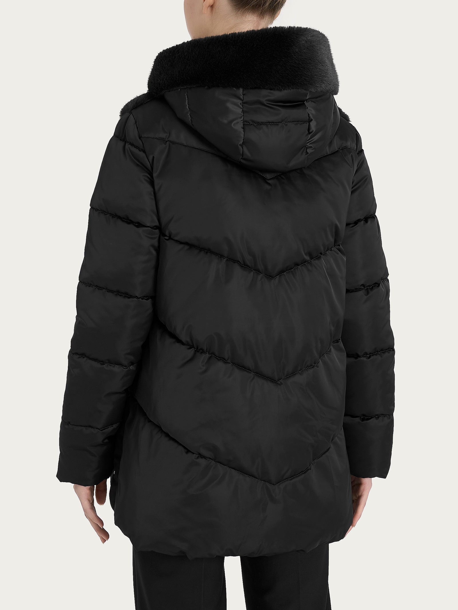 Piumino con Vegan Fur frontale Neri Donna - Ragno