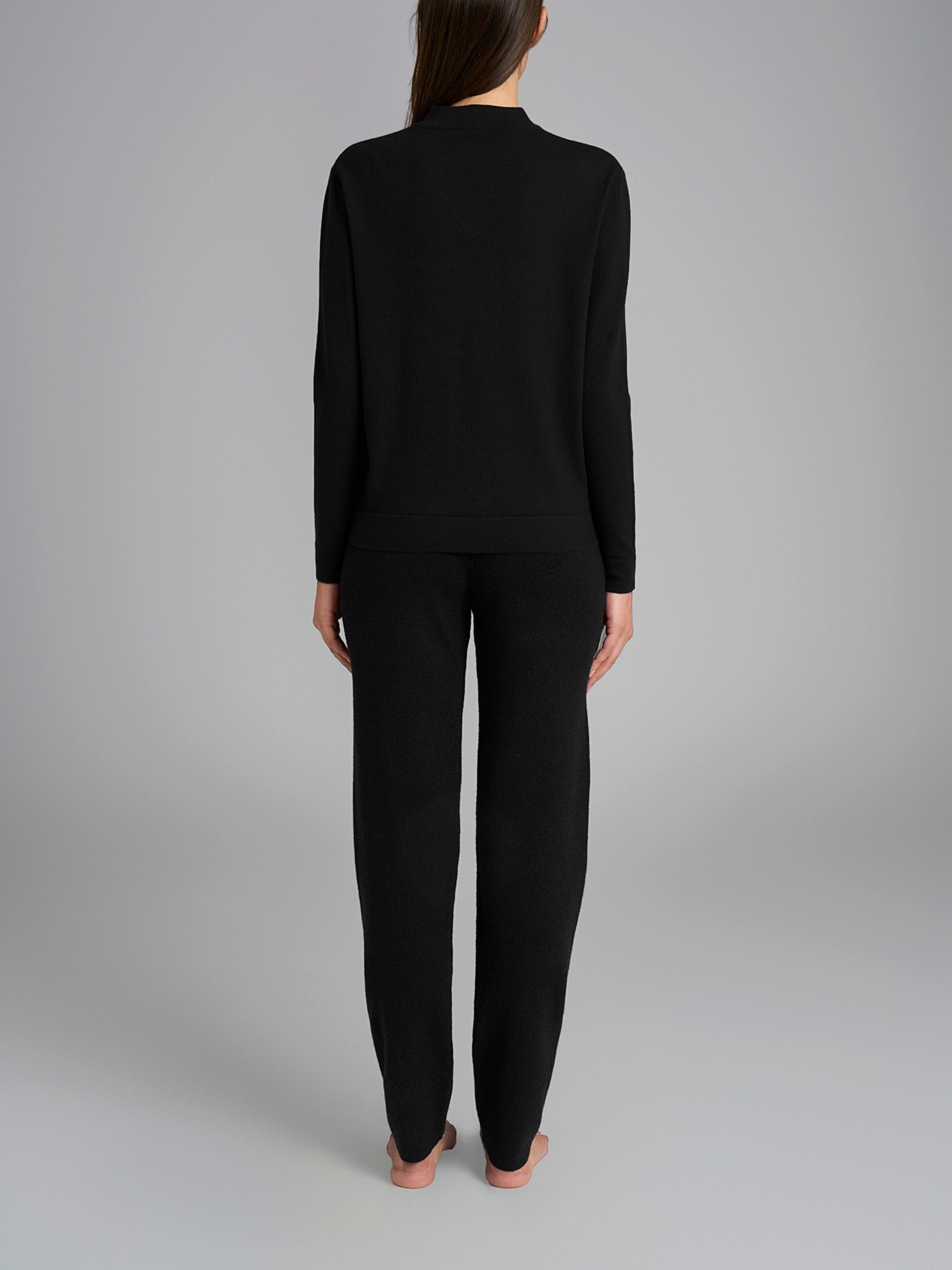 Pigiama con scollo a V in Super Soft  Neri Donna - Ragno