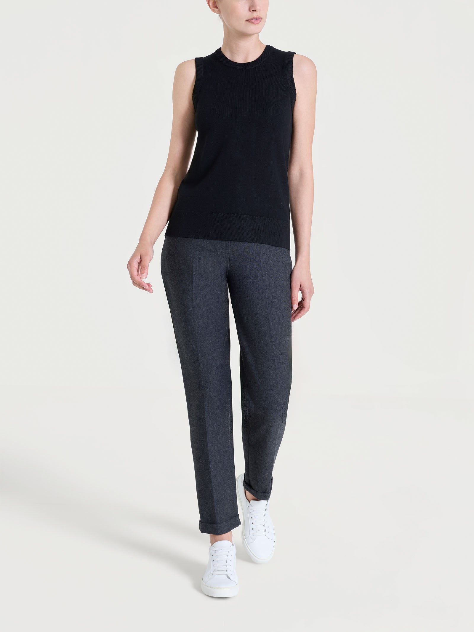 Maglia smanicata Four Seasons Neri Donna - Ragno