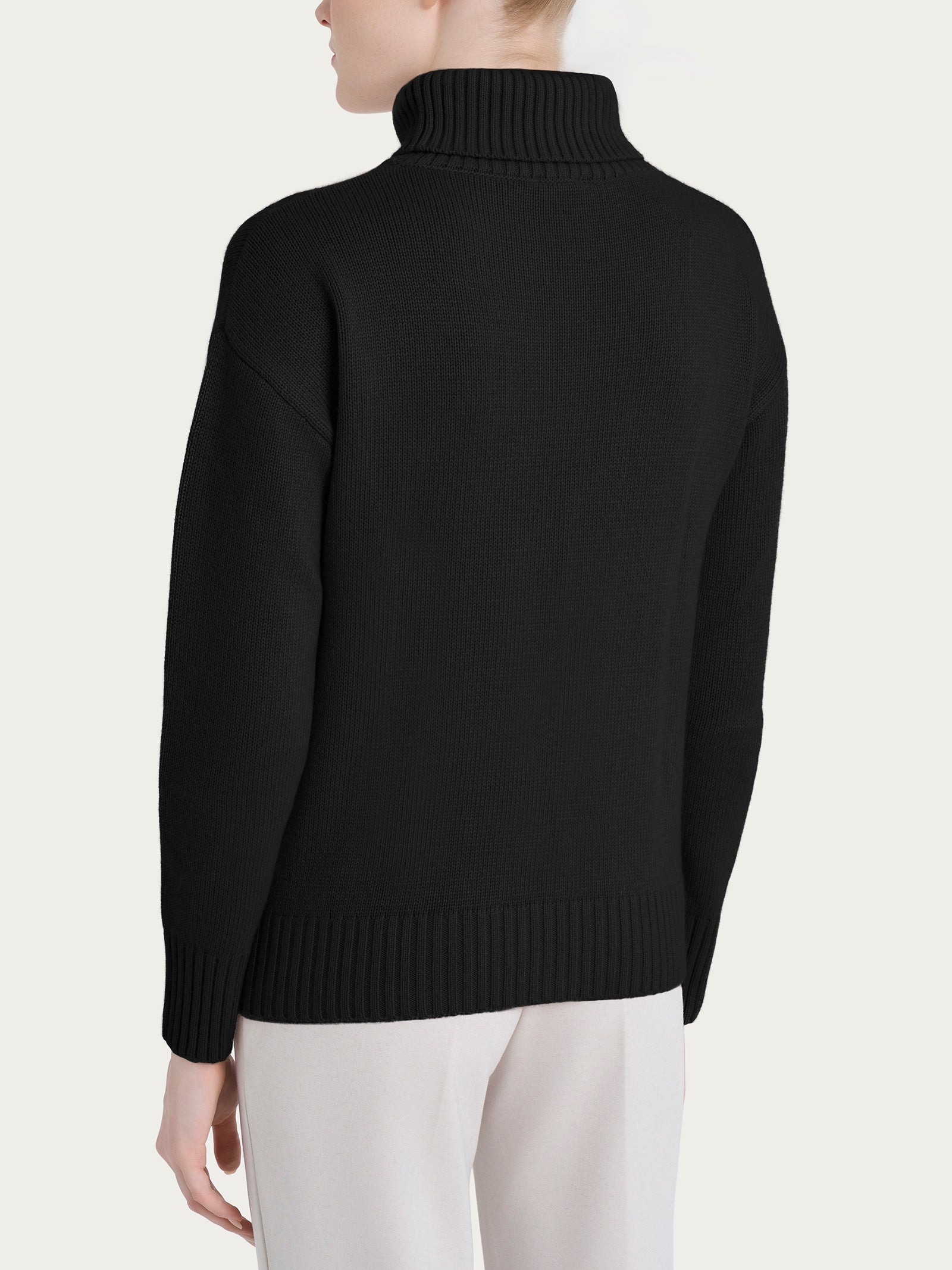 Dolcevita con trecce laterali in Natural Soft Neri Donna - Ragno