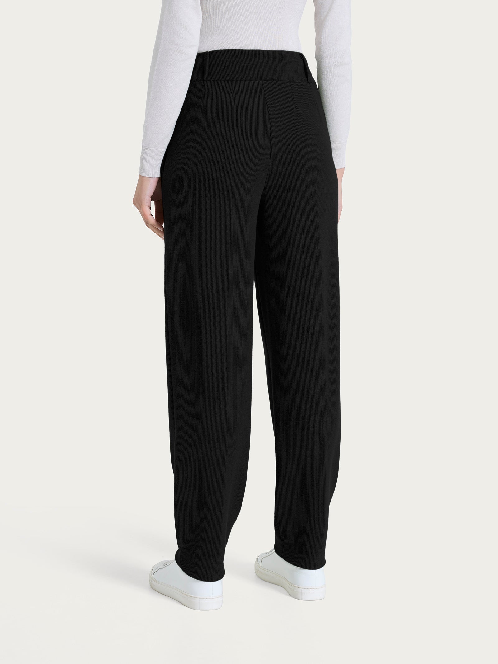 Pantalone a carota con tasche e pinces in Velvet Neri Donna - Ragno