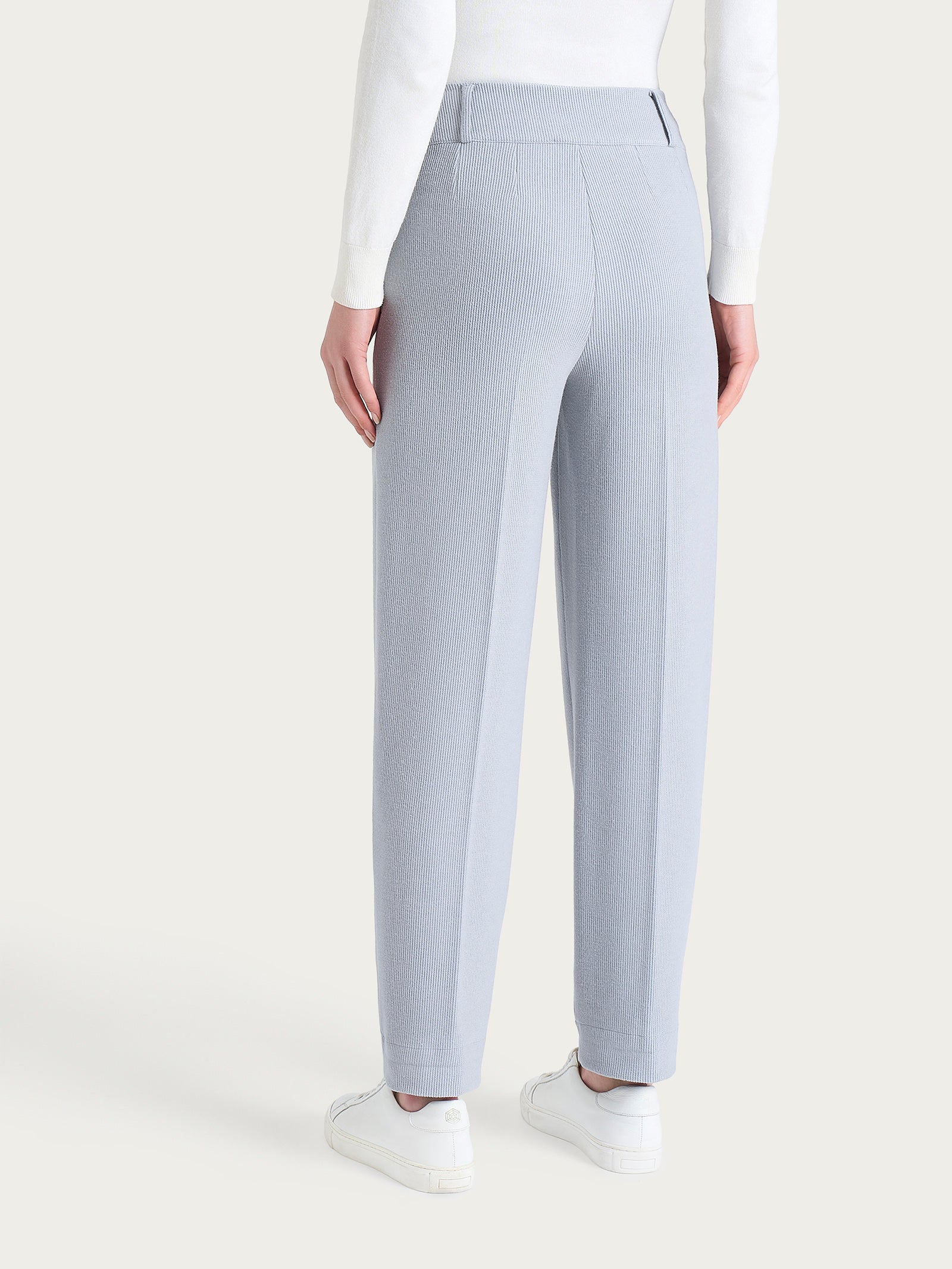 Pantalone a carota con tasche e pinces in Velvet Grigi Donna - Ragno