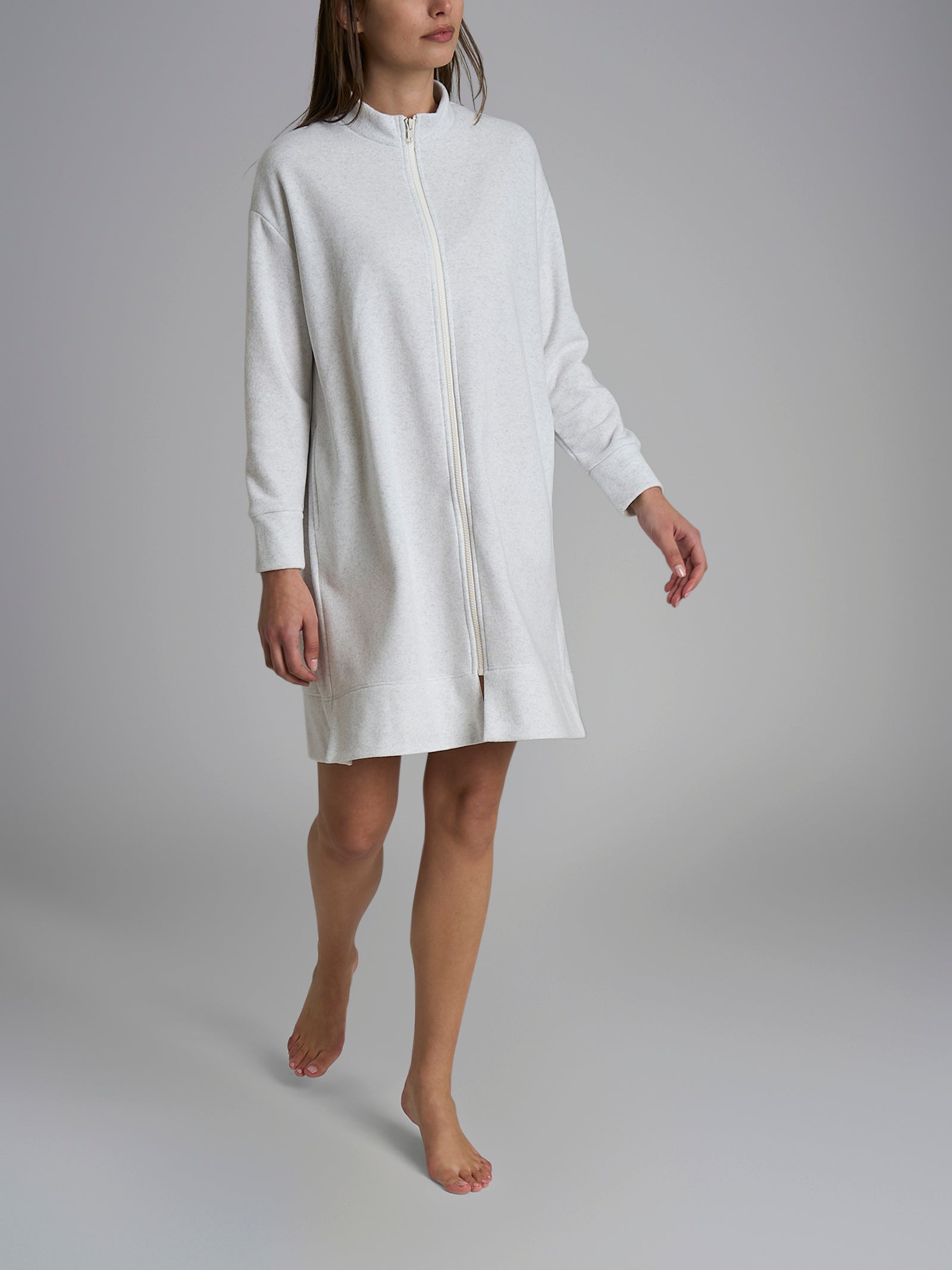 Vestaglia con zip in tinta unita in Cotton Eco Pile - Ghiaia Mel. – Ragno